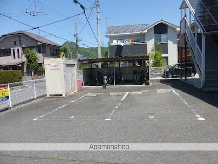 メゾングリンピア[2LDK/59.64m2]の駐車場3