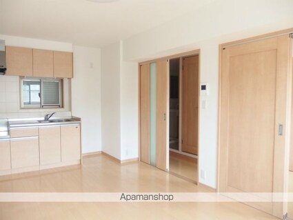 マリベールＣ＆Ｋ[1LDK/40.6m2]のリビング・居間