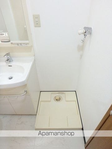 グリフィン新横浜・参番館の内装写真