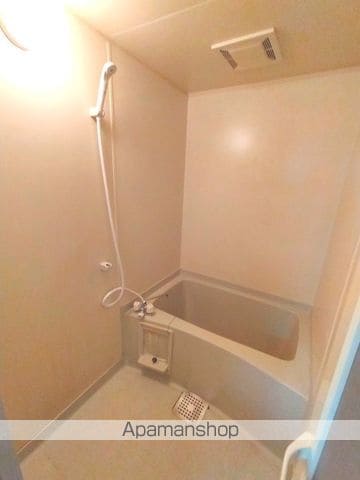 リフレカワニシの内装写真