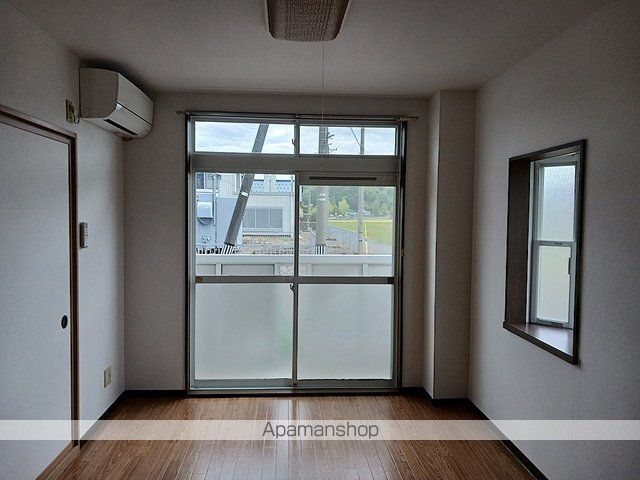 ペルシュワール Aの内装写真