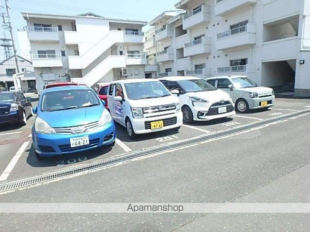 国府台レジデンの外観写真