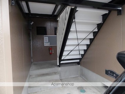 コーポラスグリーン[2LDK/49.41m2]の共用部2