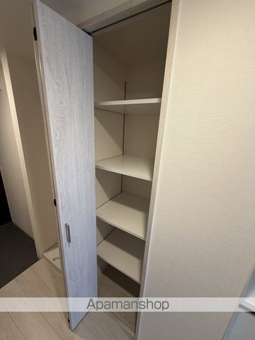GEOENTFUKUSHIMANODARESIDENCEの内装写真