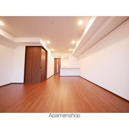 コンフォリア新宿イーストサイドタワー[1LDK/55.47m2]のリビング・居間1