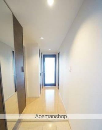 アルファタワー桜町[2SLDK/68.25m2]の玄関