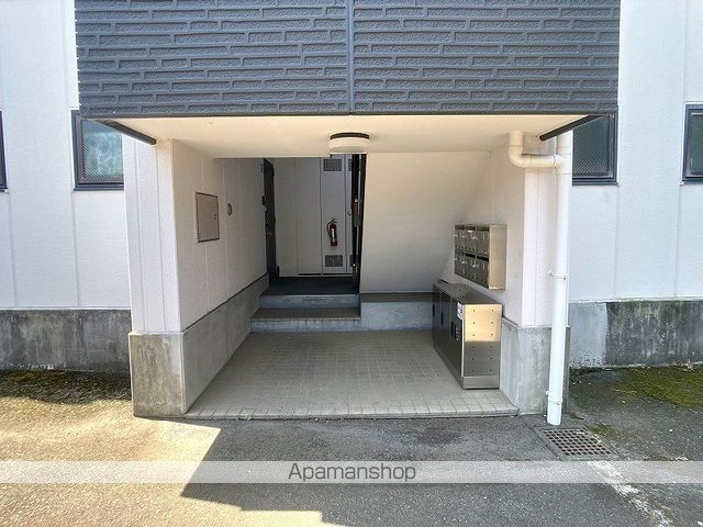 シティーリバーIVの玄関写真