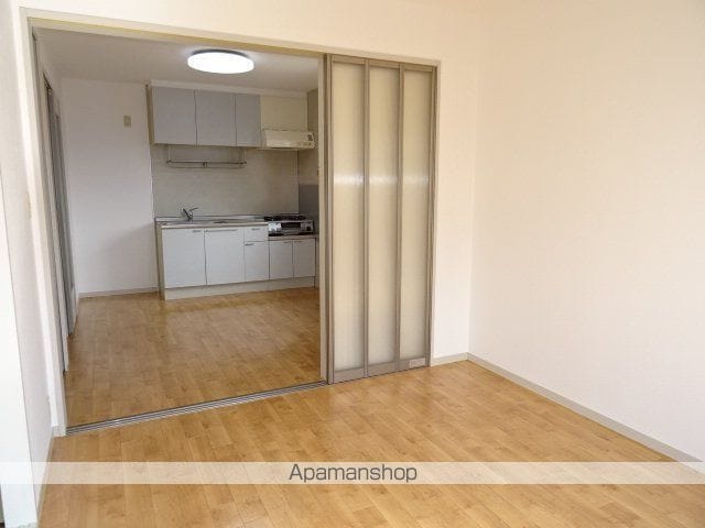 LOGEMENT DE HAUT PONの内装写真