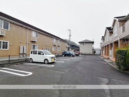 セレッソⅡ[2DK/44.82m2]の駐車場1