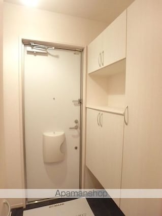 岩手県盛岡市北飯岡２丁目[2LDK/62.1m2]の玄関