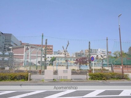 スリーアイランドタワー車道[1LDK/40.56m2]の周辺2