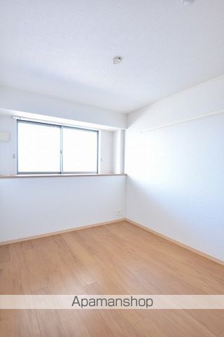 ルネサンス サルタBの内装写真