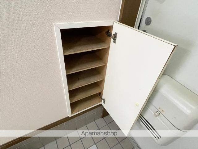 パープルメゾンIIの内装写真