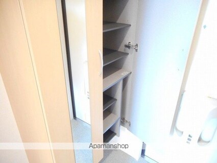 千葉県船橋市藤原１丁目[1LDK/40.76m2]の玄関