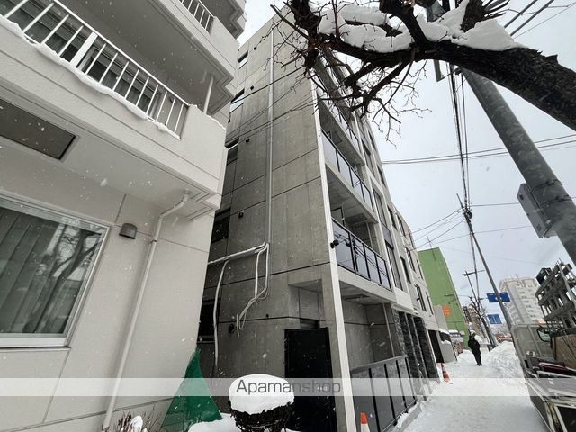 レジデンス北18条の外観写真