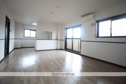 香川県高松市多肥下町[2LDK/70.55m2]のリビング・居間