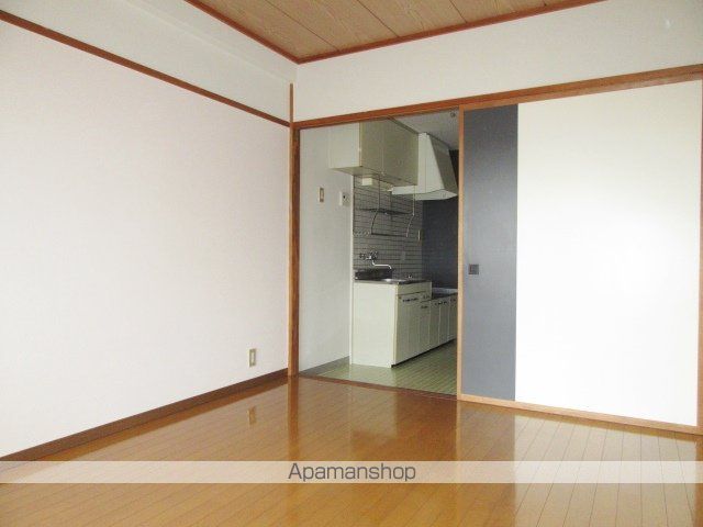 ドムス・ミワ 東館の内装写真
