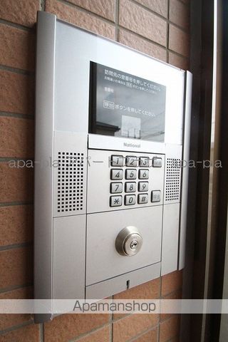 サンライトヒルズの玄関写真