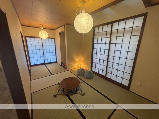 枚方市 2階建 築49年の内装写真
