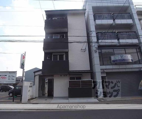 リエール太秦安井の玄関写真