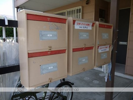 Ｓｕｒｐｌｕｓ　ＴｗｏリスンＡ[2DK/45.55m2]の共用部1