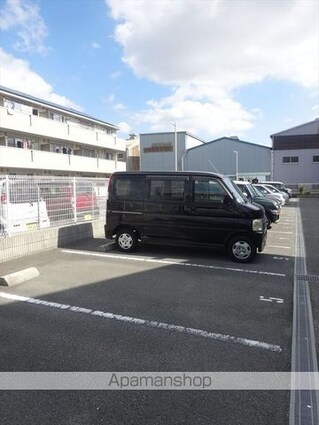 和歌山県和歌山市湊[1DK/36.71m2]の駐車場1