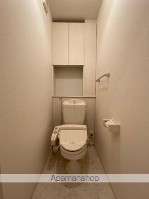 香川県高松市林町[1R/34.68m2]のトイレ