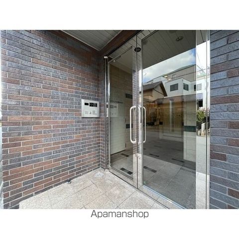グランデ城西の玄関写真
