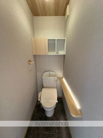 ロイヤル倉治 B棟の内装写真