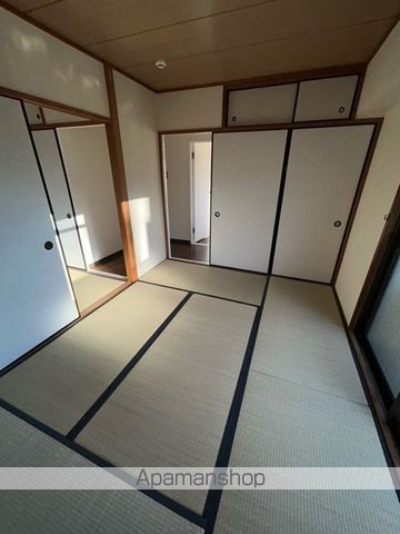 バンクフィールドの内装写真