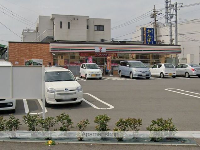 ネオ シュトラーゼの周辺写真