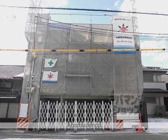 AVENUE堀川六角の外観写真