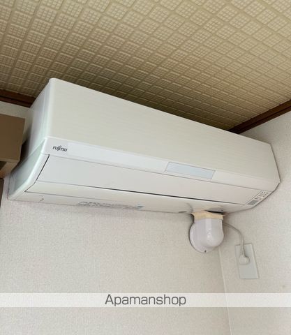 新栄プロパティー北野田Iの内装写真