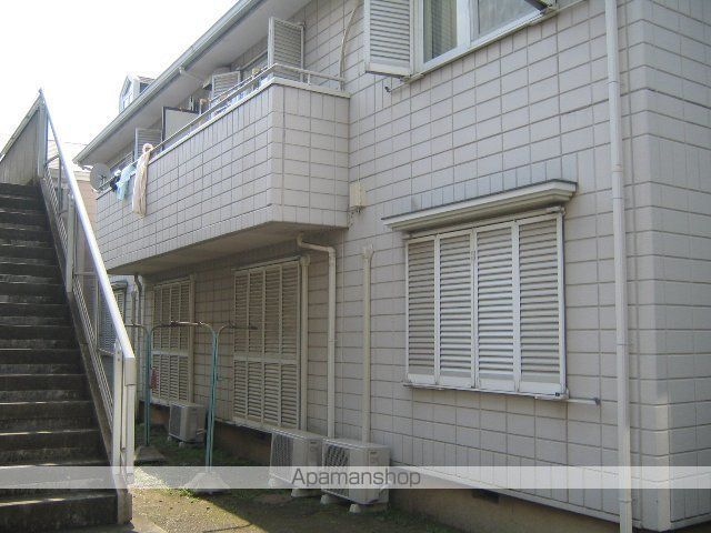 エヴァンス上鶴間Bの玄関写真