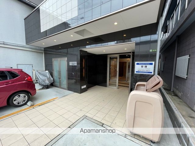 HRフロントリーガル野江駅前の玄関写真