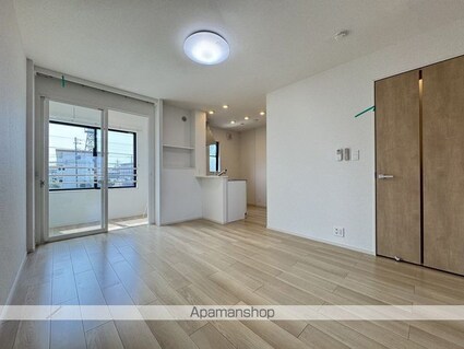 エリオン[1LDK/47.74m2]のリビング・居間