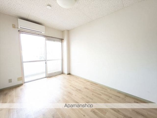 プラスパーの内装写真