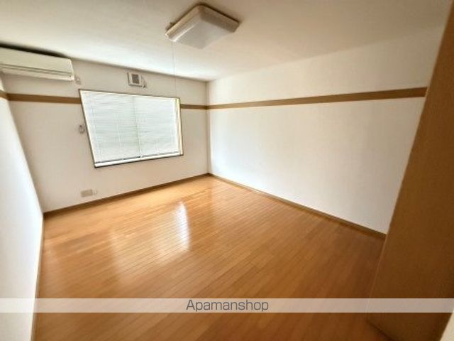 レジデンス中山IVの内装写真