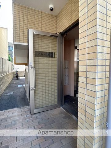 アルバ鹿田の玄関写真