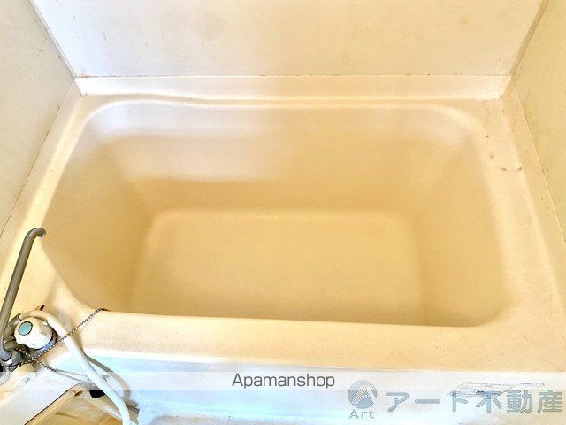 コスモリヴェール朝生田の内装写真