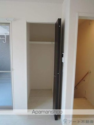 愛媛県松山市東長戸２丁目[2LDK/62.2m2]の内装2