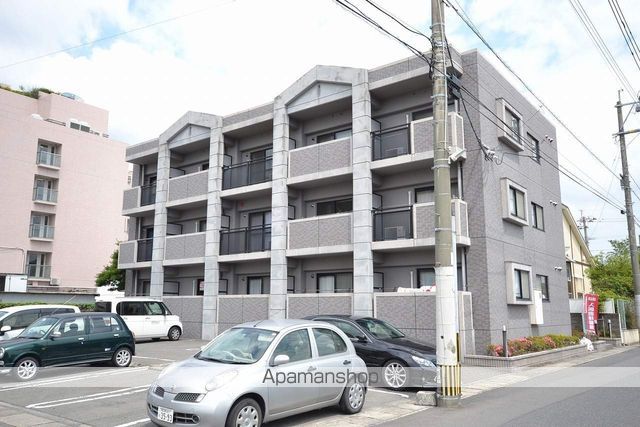 リバーハイツ石塚の外観写真