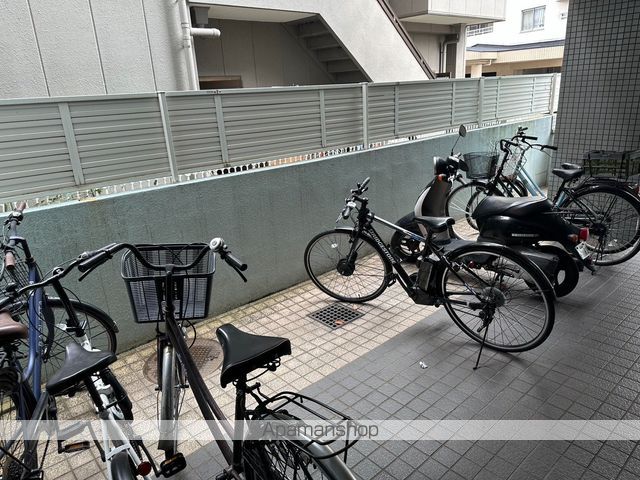 ガーデンハイツ港陽の玄関写真