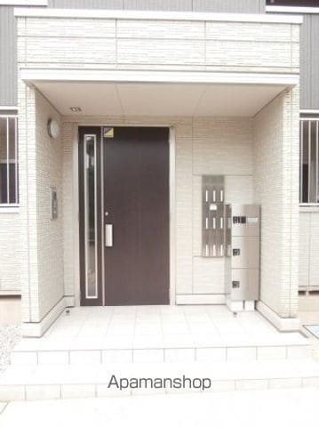 ミルフルール IIの玄関写真