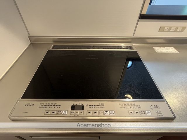 金沢市 2階建 築9年の内装写真