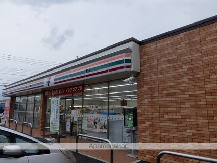 第２アーク山崎[2LDK/51.15m2]の周辺3