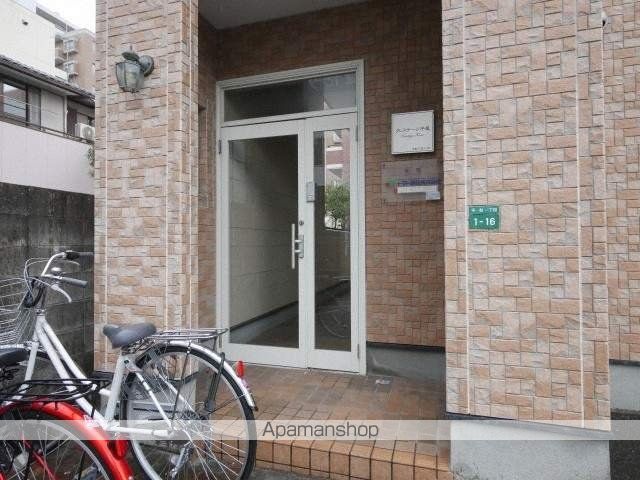 クレステージ平尾の玄関写真