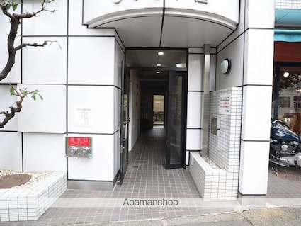 びいⅠ千種[1K/20.07m2]のエントランス2