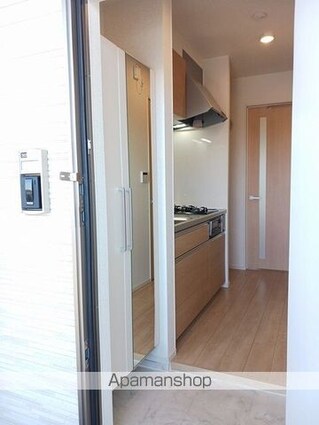 ウッド　プレイス[1K/26.08m2]の玄関