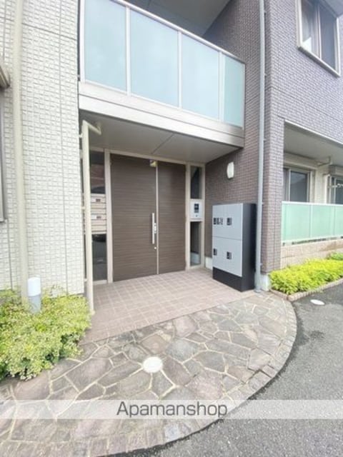 和歌山県和歌山市岡山丁[2LDK/57.55m2]のエントランス1